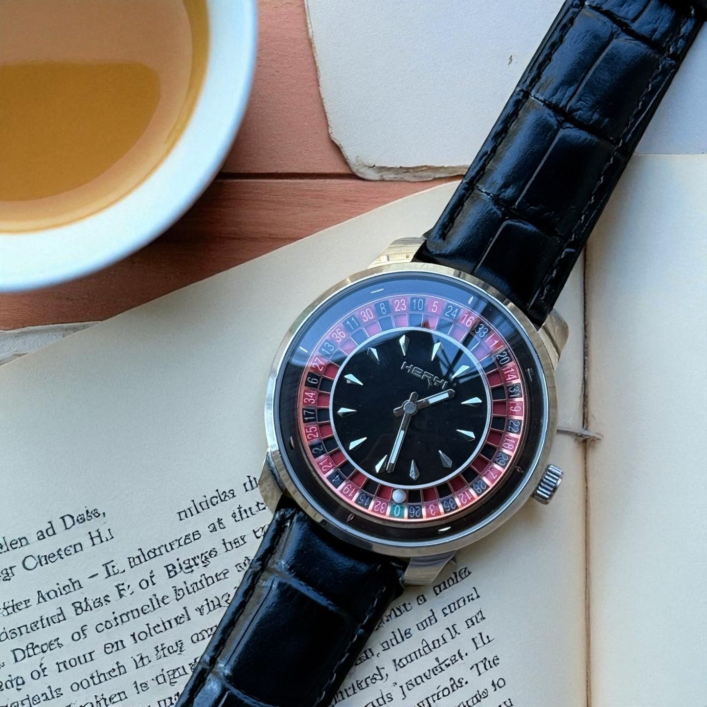 Luxury Leather Watch & Elegant Classic Design for Men